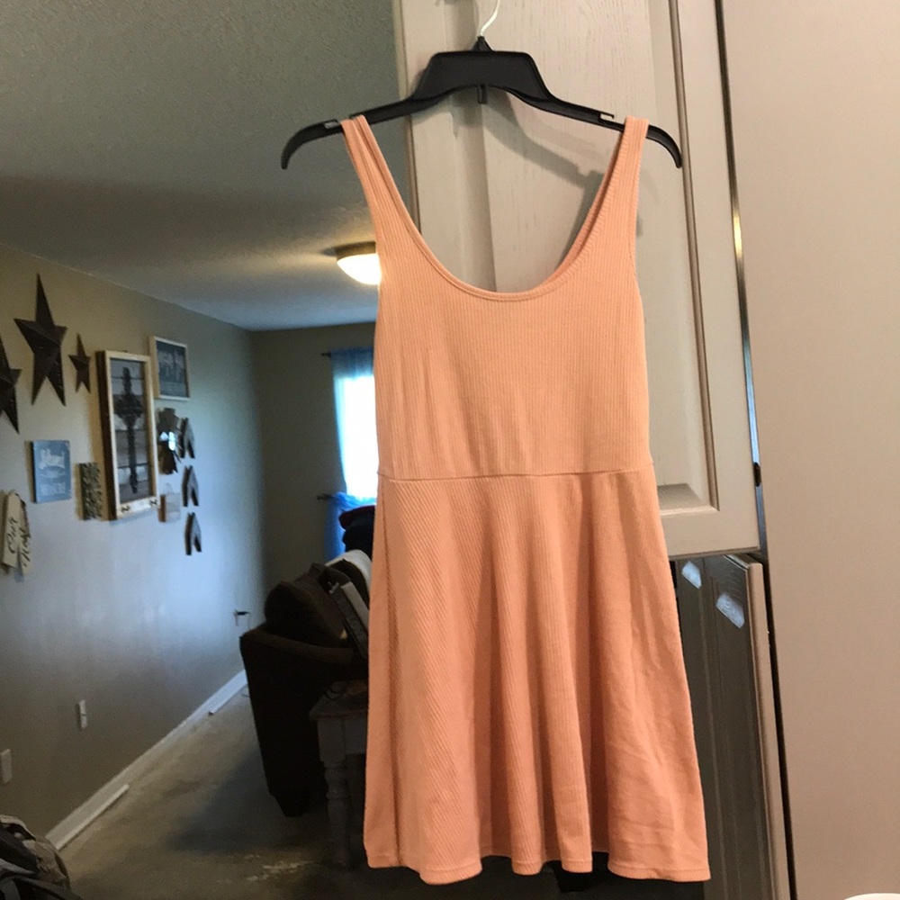 Dress - Picture 2 of 4